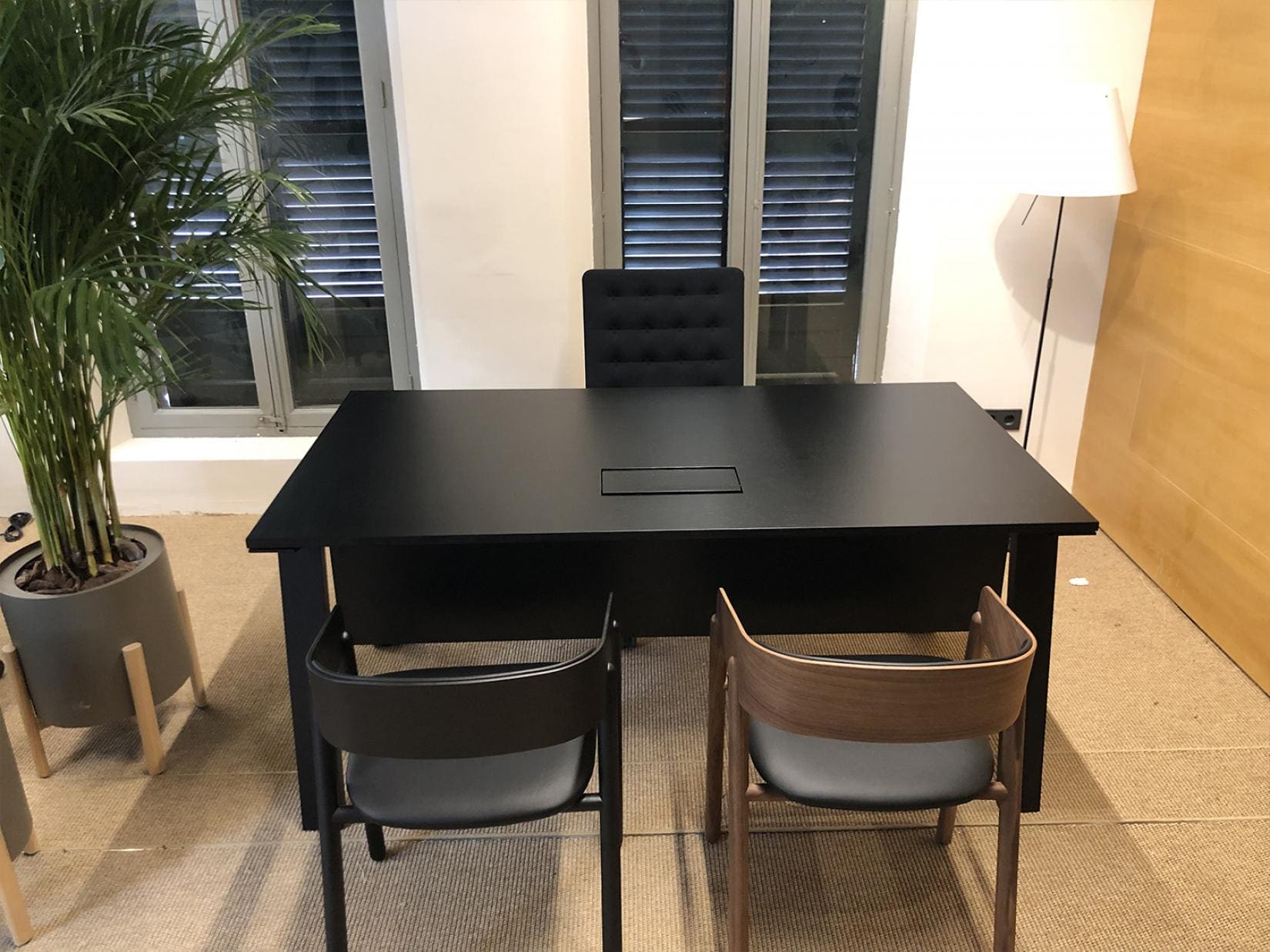mesa-y-sillas-para-despachos-de-abogados-m-40b1
