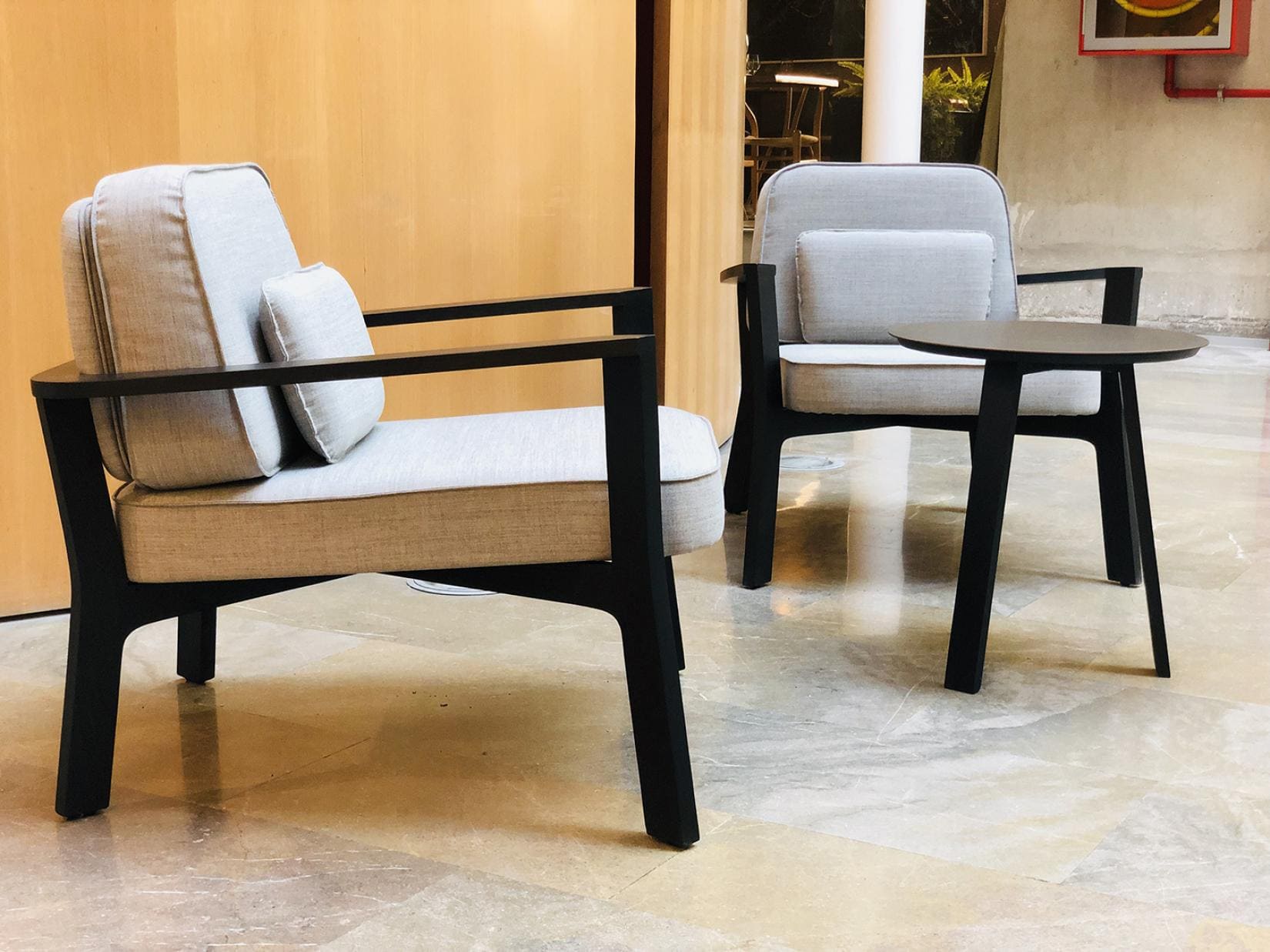 sillas-y-sillones-para-zonas-de-espera-38