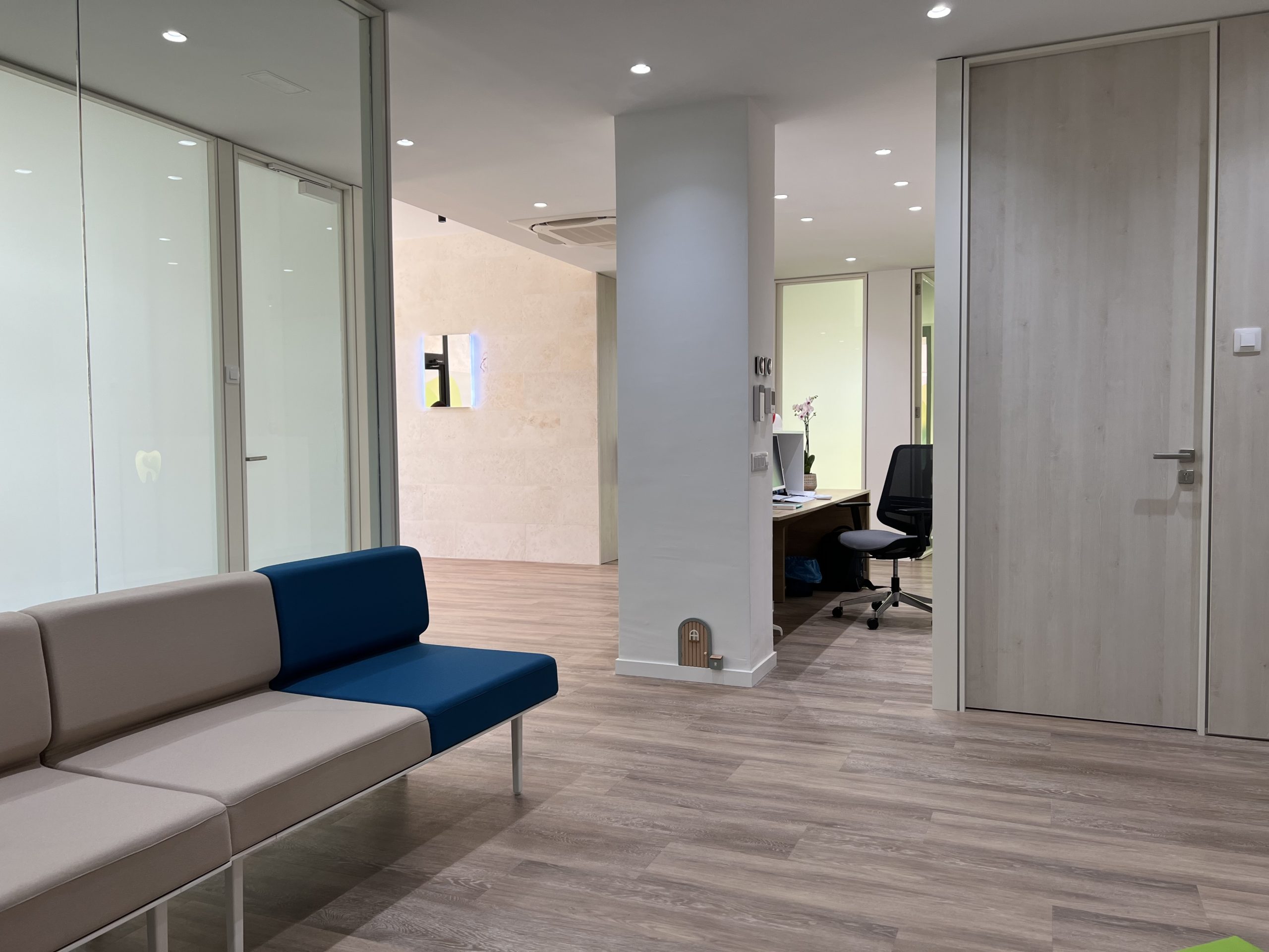 proyecto-clinica-dental-establiments-10