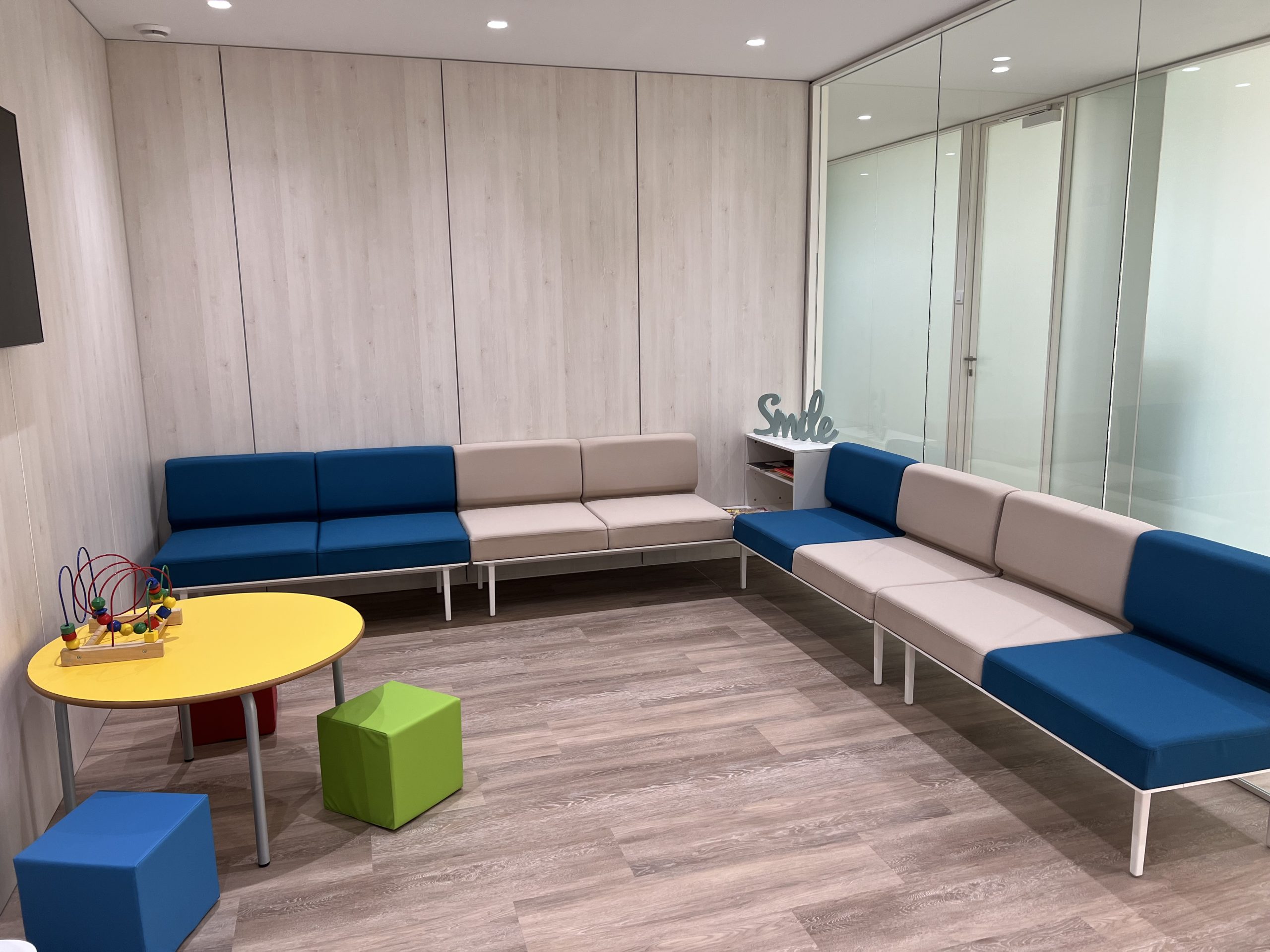 proyecto-clinica-dental-establiments-11